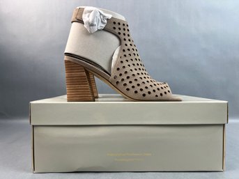 Womens Size 6.5 Marc Fisher Berdie Suede High Heel Shoes