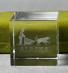 Alaska Dog Sled 3d Laser Etched Glass Cube Paperweight