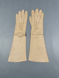 Ladies Tan Leather Unlined Long Gloves With Pearl Button