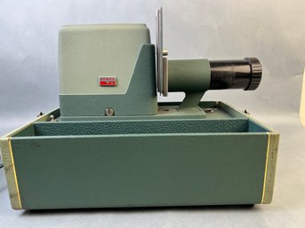 Vintage Argus 300 Automatic Slide Projector.