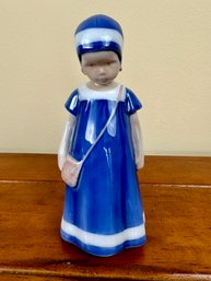 B & G Little Girl With Purse