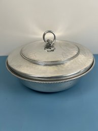 Buenilum Covered Divided Aluminum Serving Container With Pyrex Liner. *Local Pickup Only*