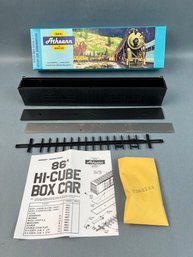 Athearn Hi Cube Boxcar 1985
