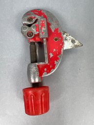 Compact Tubing Or Pipe Cutter