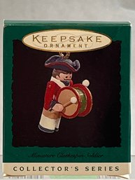 1996 Hallmark Keepsake Miniature Clothespin Soldier Ornament