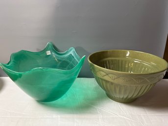2 Serving Bowls