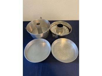 4 Baking Dishes