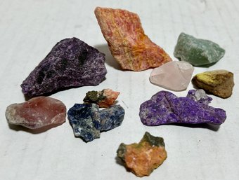 Mix Of Raw Gems & Minerals