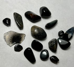 Polished/ Tumbled Rocks  Black