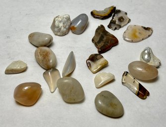 Polished/ Tumbled Rocks    Brown