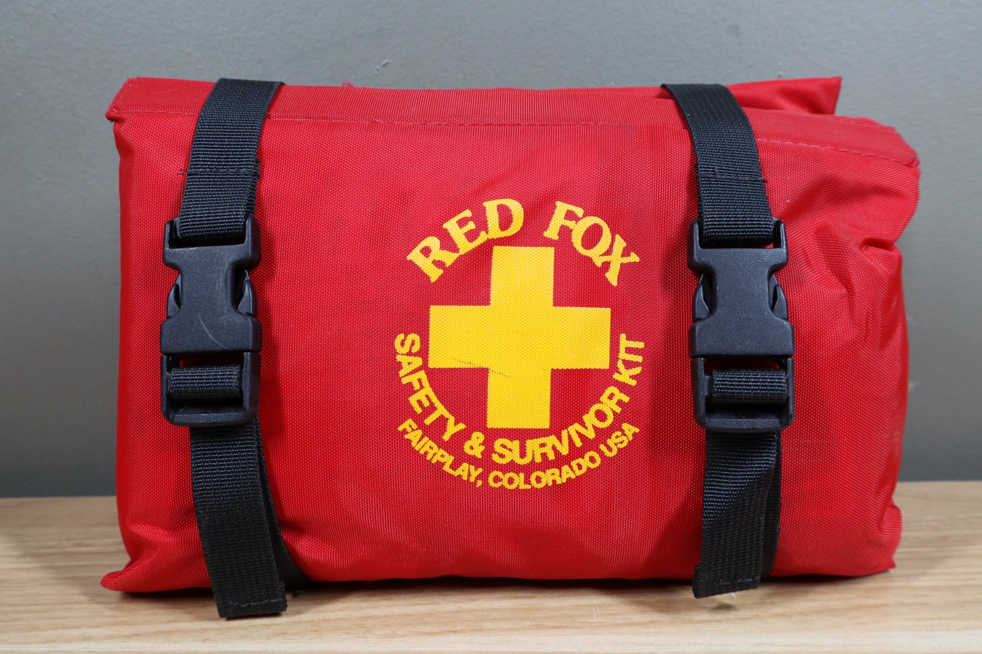 Red Fox Safety Survivor Kit Fairplay, Colorado USA #8026 | Auctionninja.com