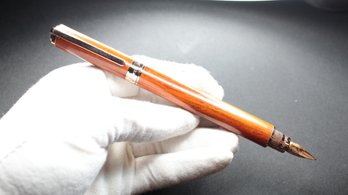 REBECCA MOSS FOUNTAIN PEN MAGNETIC CAP WOOD GOLD TONE NEW YORK