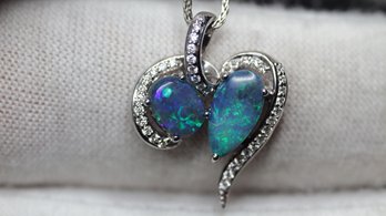 18K GOLD BLACK OPAL & DIAMOND HEART PENDANT NECKLACE 1.33CTW, 2.5 GRAMS OPAL FINE GEMSTONE JEWLERY DIAMONDS
