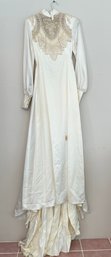 Antique/Vintage Wedding Dress Gown With Beading