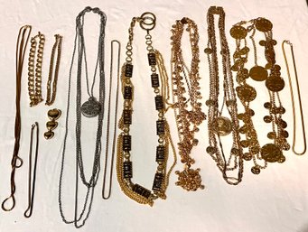 Lot Of Costume Jewelry Necklaces