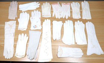 Lot - (17) Pairs Women's White Leather Gloves Suede Beaded