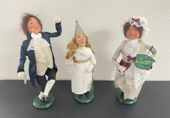 Byers Choice Lot 3 A Christmas Carol Mrs Fessiwig Mr Fessiwig Spririt Of Christmas Past Carolers Figures