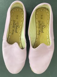 Sabah Womens Slip On Shoes Lavendar Light Purple Leather Size 42