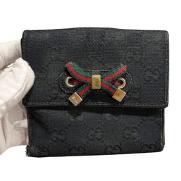 GUCCI Princey W Hook Wallet Folding GG Canvas 167465 Black Leather Ribbon Red