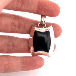 STERLING SILVER ONYX LEATHER BACK BARSE PENDANT 925 NECKLACE GEMSTONE JEWELRY