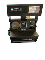 Polaroid 600 Land Camera Auto Focus 660SE