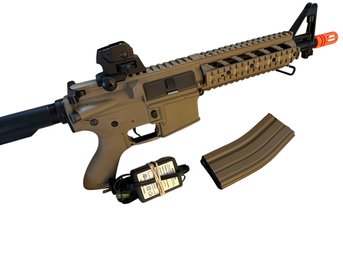 TOY BB G&G Armament CNM16 Toy Air Soft BB, 450 Round Mag, Battery Powered With Charger