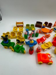 Vintage Fisher Price Little People