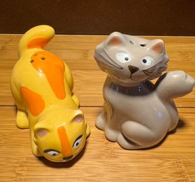 Cat Salt & Pepper Shakers