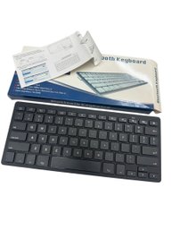 Wireless Keyboard ( Appears New)