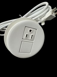 Flush Mount Desk / Workbench Outlet   (new )