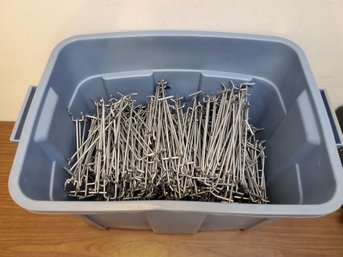 Bulk Pegboard Scanner Hooks, 6' & 8', Approx 390, Tote