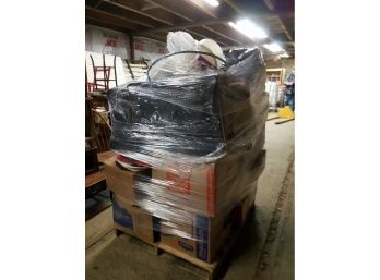 Wholesale Lot Of Estate Items, Unsold And Surplus Stock