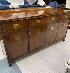 Beautiful Mid Century Style Server Sideboard By Hickory