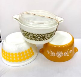 Vintage Pyrex Bowls