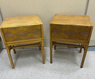 Pair Nightstand End Tables