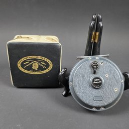 Orvis MAGNALITE Fly Reel In Case