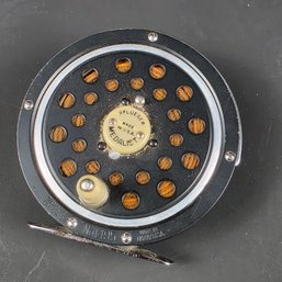 Pflueger Medalist Fly Reel No 1495 With Storage Bag And Facts Sheet