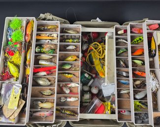 Vintage Plano 8600 6 Tray Tackle Box With Lots Of Vintage Lures