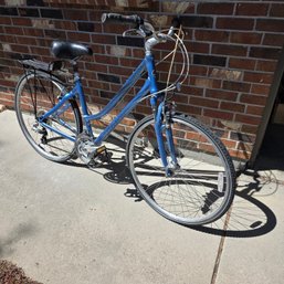 Giant Cypress Women's Step Through Comfort Bike