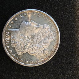 1880 -s   Morgan Dollar Silver Coin