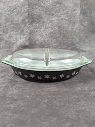 Pyrex Black Snowflake 1.5 Q 1956 - 1960 With Lid
