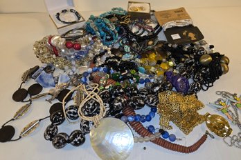 Lot Of Mixed Jewelry
