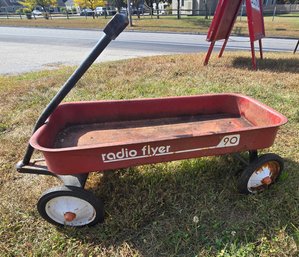 Radio Flyer Red Wagon