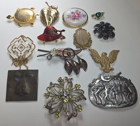Lot Of Costume Jewelry Brooches