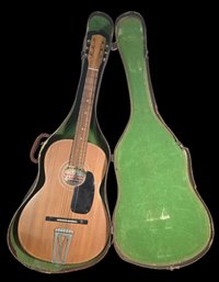 Vintage Guitar - New Style Pirles W/ Original Case & Guide Music Book