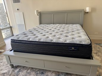 Cambridge King Sleigh Storage Bed (Light Gray Paint)