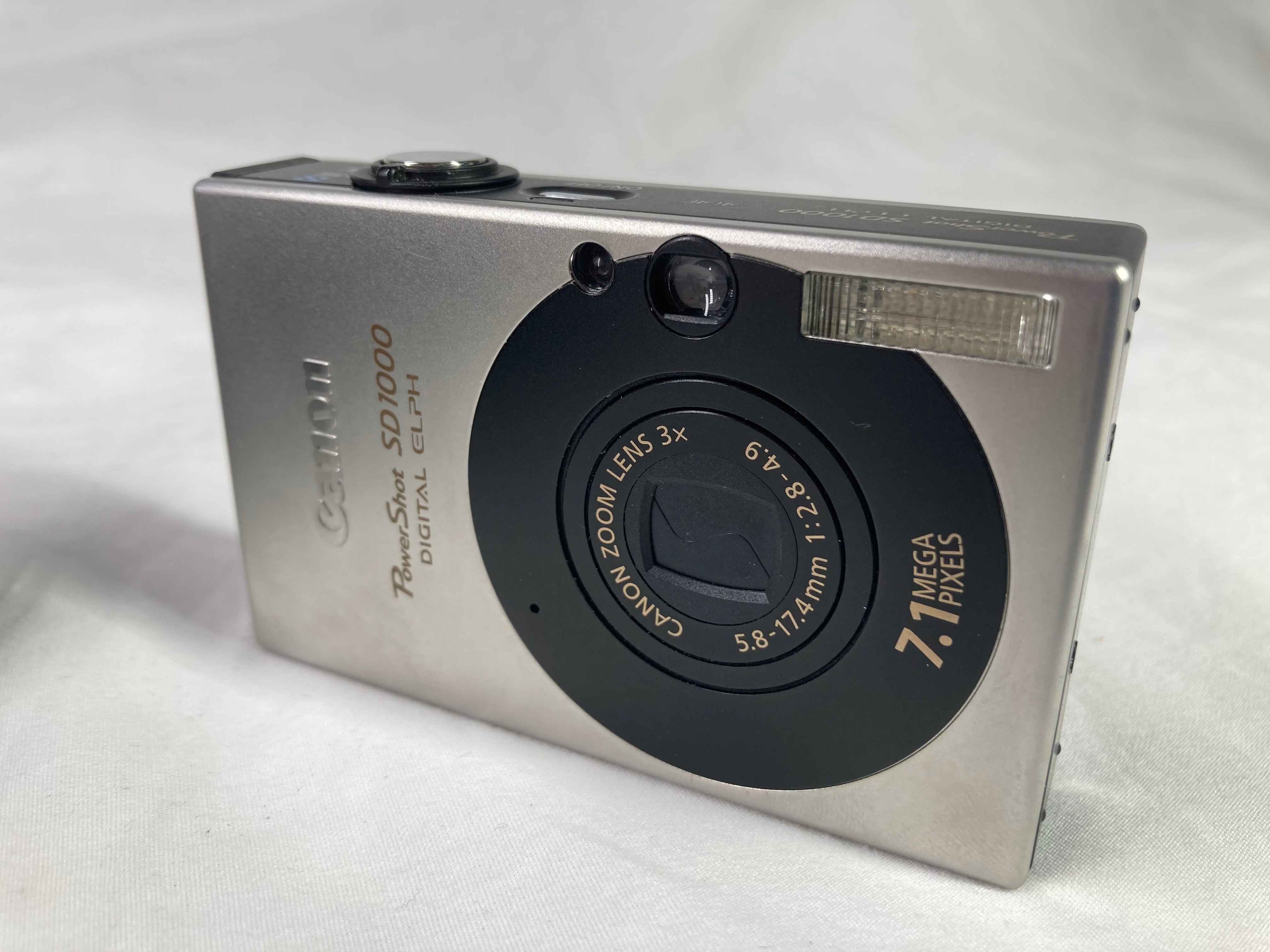 Canon PowerShot SD1000 7.1 Mega Pixel Camera #20046 | Auctionninja.com
