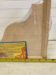 Wood Scalloped Brackets
