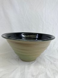 Textured Bowl With Green Base