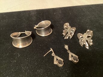 Earring Marked 925 Or Sterling Silver